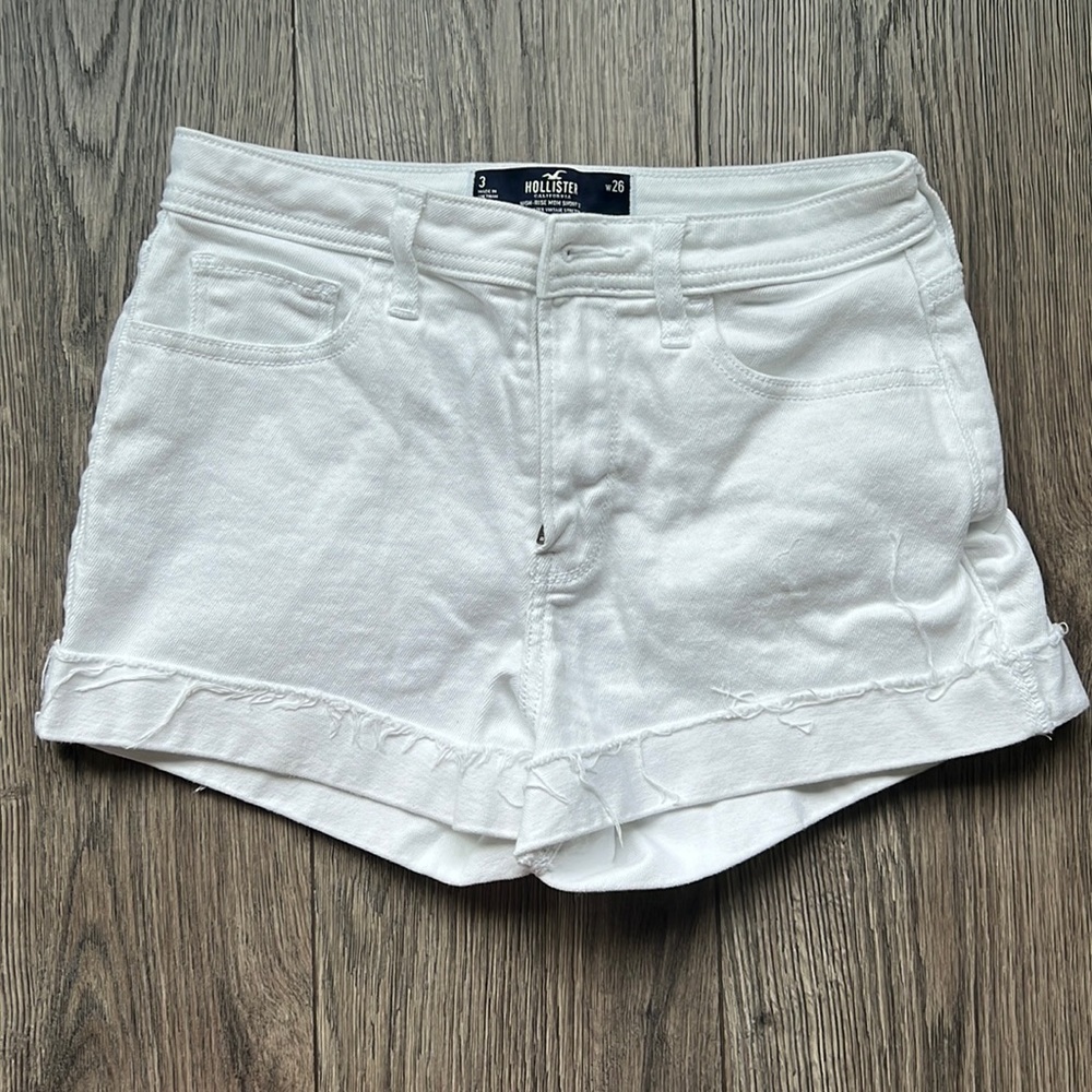 Hollister High Rise Mom Short